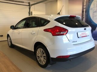 2016 Ford Focus III Рестайлинг, белый, 1077000 рублей, вид 5