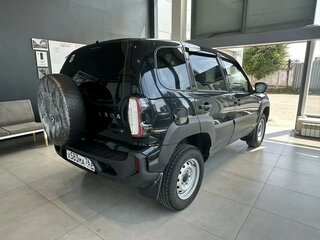 2024 Lada (ВАЗ) Niva Travel I, зелёный, 865000 рублей, вид 4