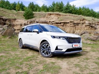 2022 Kia Carnival IV, белый, 5570000 рублей, вид 3