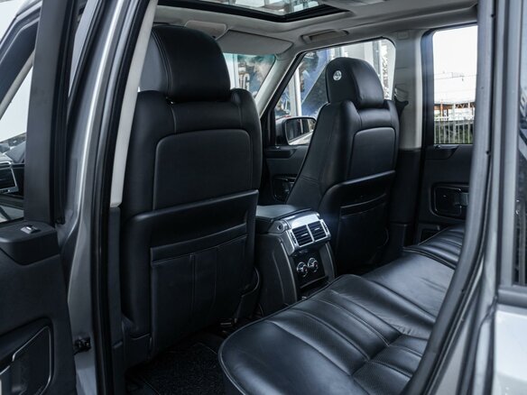 2009 Land Rover Range Rover Supercharged III Рестайлинг 2, серый, 1220000 рублей - вид 10