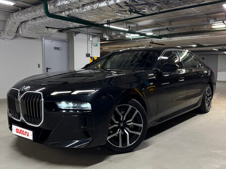 2022 BMW 7 серии 740d xDrive VII (G70), чёрный, 10100000 рублей, вид 4