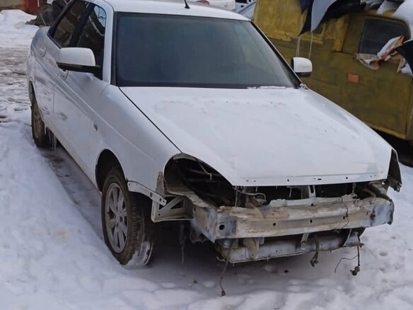 2017 Lada (ВАЗ) Priora I Рестайлинг, белый, 670000 рублей - вид 1