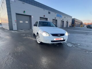 2018 Lada (ВАЗ) Priora I Рестайлинг, белый, 620000 рублей, вид 2