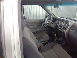 2013 Nissan NP300, белый, 1049000 рублей, вид 5