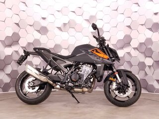 2024 KTM 990 Duke, чёрный, 1285000 рублей, вид 3