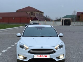 2015 Ford Focus III Рестайлинг, белый, 1210000 рублей, вид 1