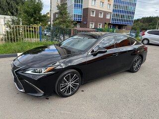 2021 Lexus ES 250 VII Рестайлинг, чёрный, 4350000 рублей, вид 1