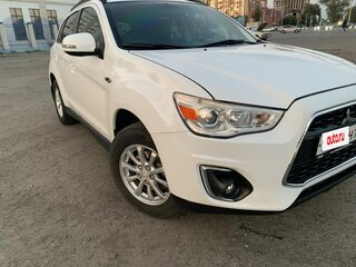 2013 Mitsubishi ASX I Рестайлинг, белый, 1100000 рублей, вид 4