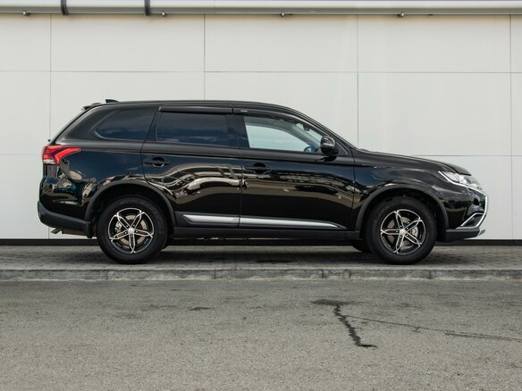 2018 Mitsubishi Outlander III Рестайлинг 2, чёрный - вид 13