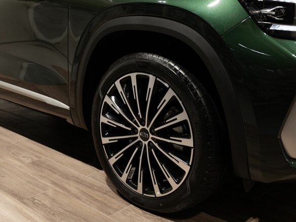 2026 Geely Monjaro I, зелёный, 4954990 рублей - вид 17