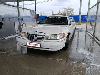 1999 Lincoln Town Car III, белый, 350000 рублей, вид 3
