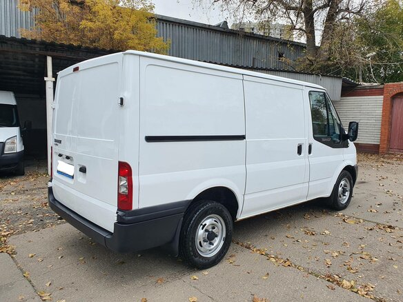 2011 Ford Transit, белый - вид 2