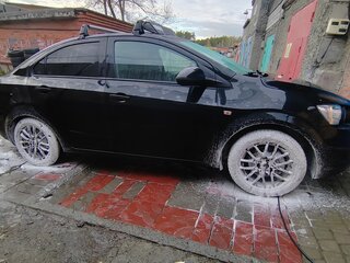 2014 Chevrolet Aveo II, чёрный, 700000 рублей, вид 3