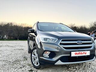 2018 Ford Kuga II Рестайлинг, бежевый, 1700000 рублей, вид 3
