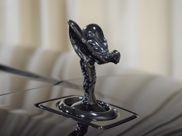 2022 Rolls-Royce Cullinan Black Badge I (Series I), чёрный, 44150496 рублей - вид 5