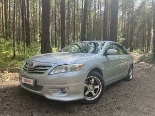 2009 Toyota Camry VI (XV40) Рестайлинг, серебристый, 1200000 рублей, вид 3