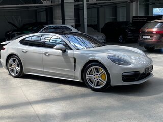 2017 Porsche Panamera Turbo II, серый, 7490000 рублей, вид 3