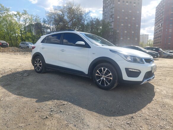 2018 Kia Rio X-Line IV, белый - вид 1