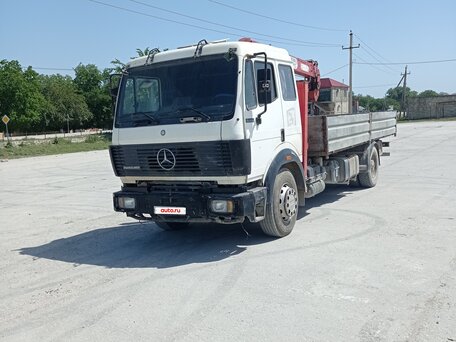 1994 Mercedes-Benz 1824, белый, 2100000 рублей, вид 1