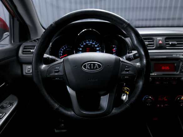 2012 Kia Rio 5-speed III, красный, 649000 рублей - вид 11