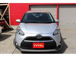 2017 Toyota Sienta II, серебристый, 1290000 рублей, вид 1