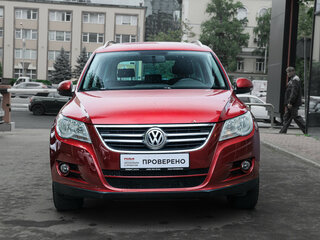 2011 Volkswagen Tiguan I, красный, 878000 рублей, вид 2