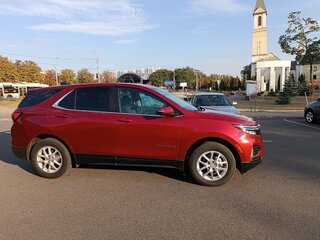 2022 Chevrolet Equinox III Рестайлинг, красный, 2390000 рублей, вид 3
