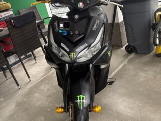 2023 Yamaha Aerox 155, чёрный, 410000 рублей, вид 1