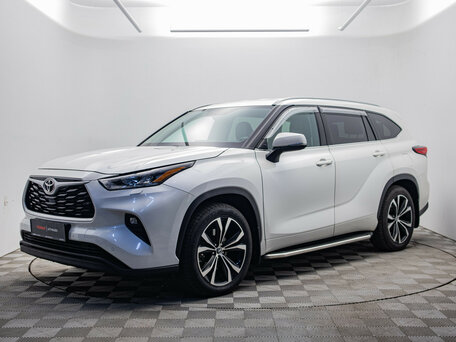 Toyota Highlander IV (XU70)