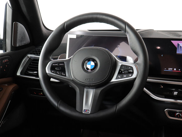2026 BMW X7 40d I (G07) Рестайлинг, чёрный, 19250000 рублей - вид 12