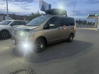 2006 Nissan Serena III (C25), серый, 920000 рублей, вид 2