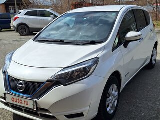 2018 Nissan Note e-Power II Рестайлинг, белый, 1250000 рублей, вид 2