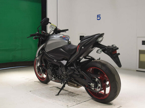 2020 Suzuki GSX-S 1000, серый, 995000 рублей - вид 31