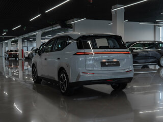 2025 Aion Y Plus 49.75 kWh, серый, 3100000 рублей, вид 4