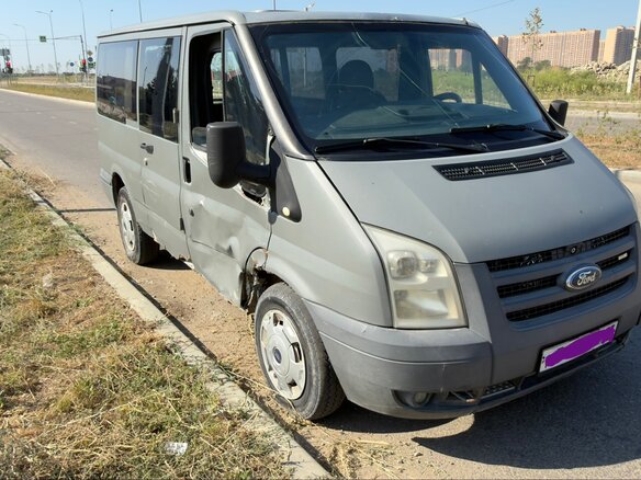 2007 Ford Transit, серый, 397000 рублей - вид 2