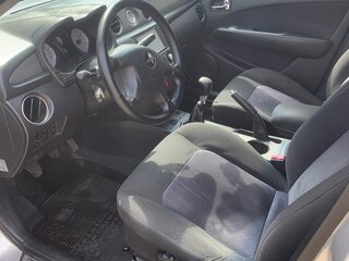 2004 Mitsubishi Outlander I, серебристый, 670000 рублей, вид 5
