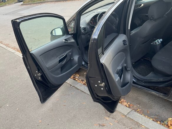 2009 Opel Corsa D, чёрный, 165000 рублей - вид 9