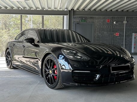 2020 Porsche Panamera 4 II, чёрный, 8100000 рублей, вид 4