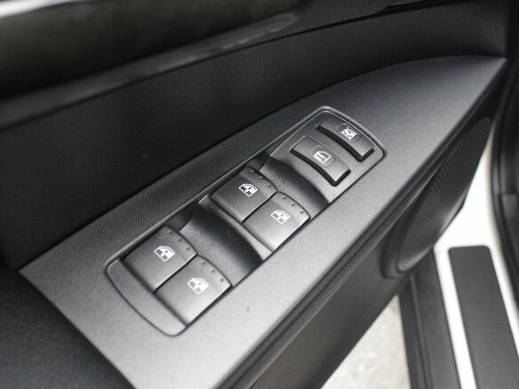 2011 SsangYong Kyron I Рестайлинг, белый, 980000 рублей - вид 16
