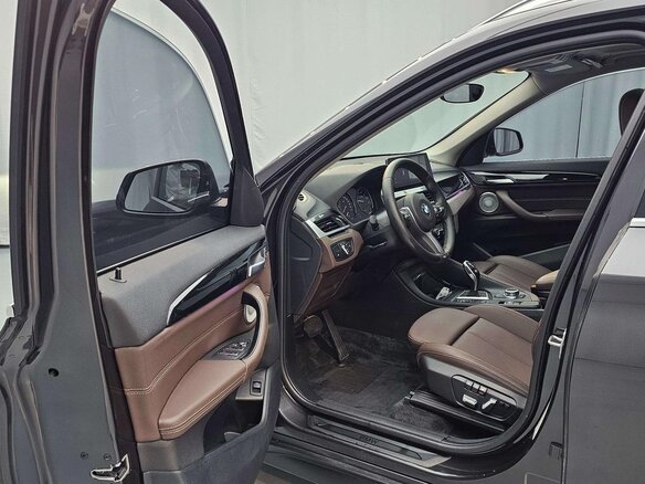 2022 BMW X1 Long 20Li sDrive II (F48) Рестайлинг, коричневый, 1900000 рублей - вид 9