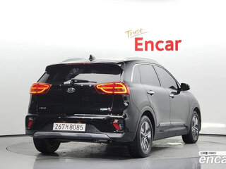 2020 Kia Niro I Рестайлинг, чёрный, 1700000 рублей, вид 3