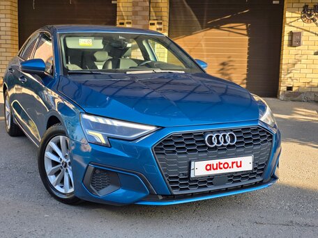 2021 Audi A3 35 TFSI IV (8Y), синий, 1695000 рублей, вид 2
