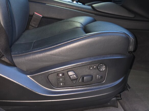 2013 BMW X6 M I (E71) Рестайлинг, белый, 2000000 рублей - вид 26
