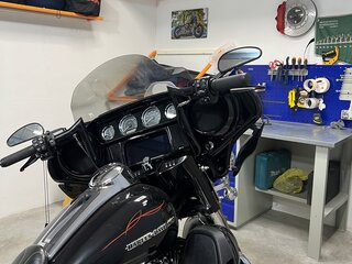 2019 Harley-Davidson Ultra Limited, чёрный, 2300000 рублей, вид 3
