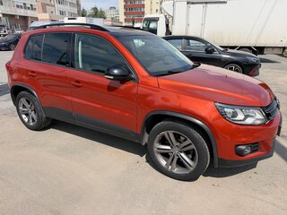 2016 Volkswagen Tiguan Euro 6 I Рестайлинг, оранжевый, 1650000 рублей, вид 1