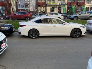 2020 Lexus ES 250 VII, белый, 4100000 рублей, вид 4