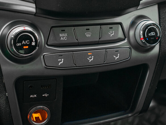 2013 SsangYong Actyon II Рестайлинг, чёрный, 820000 рублей - вид 16