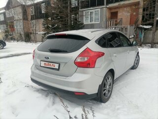 2013 Ford Focus III, серебристый, 1400000 рублей, вид 3