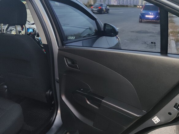 2013 Chevrolet Aveo II, серый, 700000 рублей - вид 14