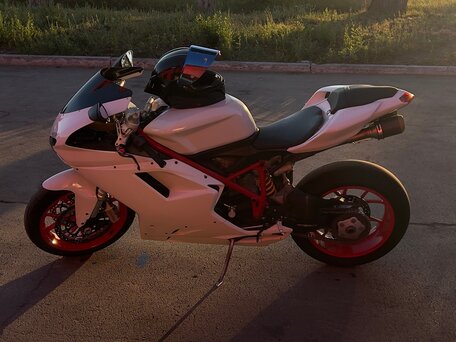 2012 Ducati 848, белый, 550000 рублей, вид 3
